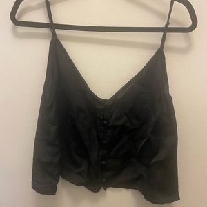 Cropped black top